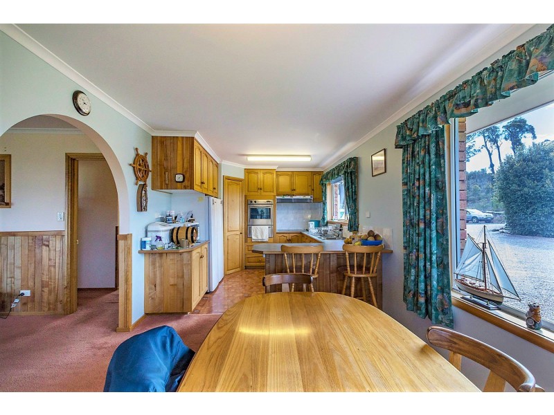 68 Ansons Bay Road, St Helens TAS 7216