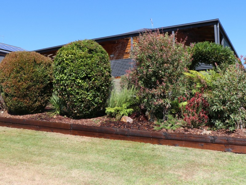 10 Bayvista Rise, St Helens TAS 7216