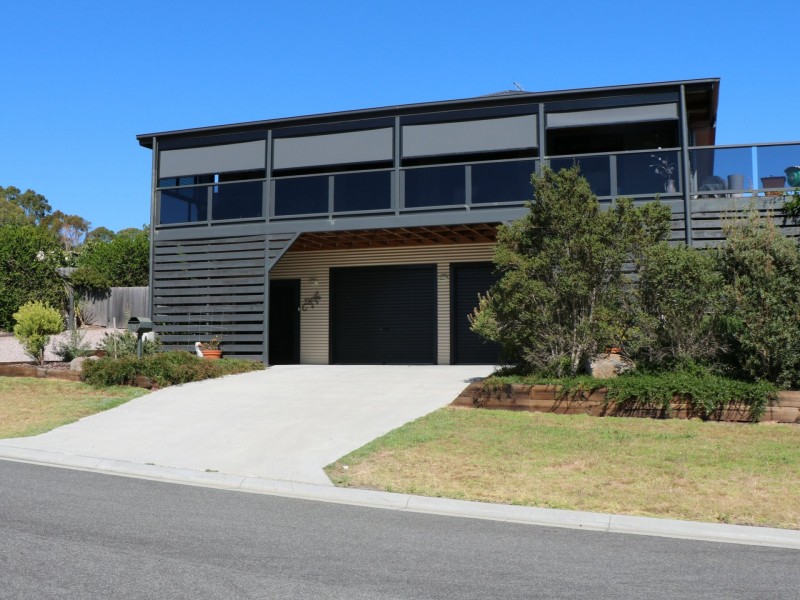 12 Bayvista Rise, St Helens TAS 7216