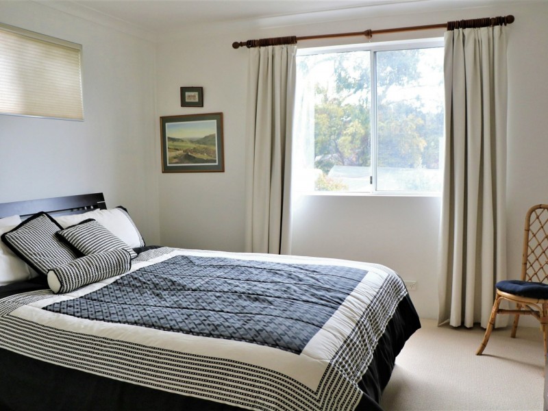 16 Beven Heights, Binalong Bay TAS 7216