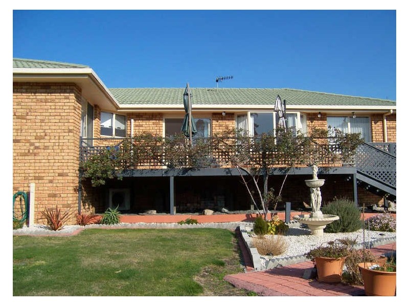 25 Pacific Drive, Binalong Bay TAS 7216