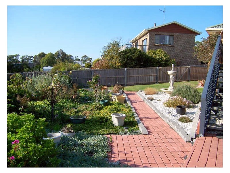 25 Pacific Drive, Binalong Bay TAS 7216