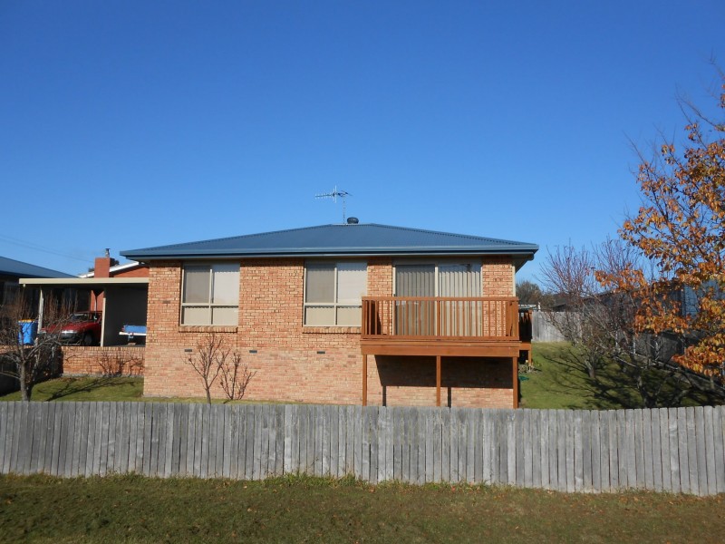 Unit 2/13 Cameron Street, St Helens TAS 7216