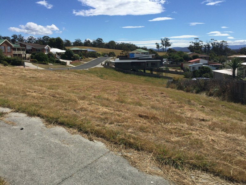 24 Cobrooga Drive, St Helens TAS 7216