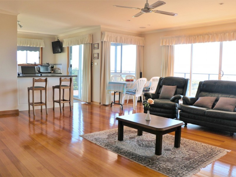 14 Targett Street, Scamander TAS 7215