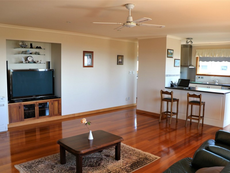 14 Targett Street, Scamander TAS 7215