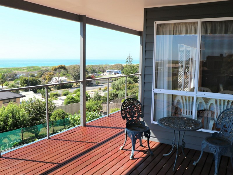 14 Targett Street, Scamander TAS 7215