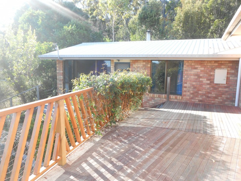 186 Main Road, Binalong Bay TAS 7216