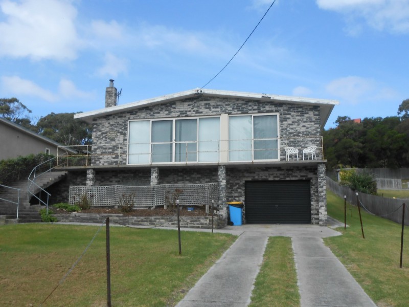 44 Main Road, Binalong Bay TAS 7216