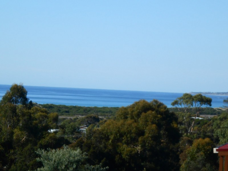 5 Pelican Court, Scamander TAS 7215