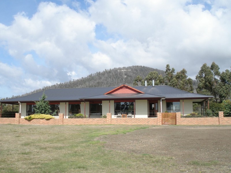 21506 Tasman Highway, Four Mile Creek TAS 7215