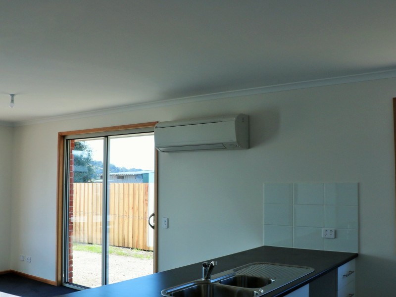 Unit 3/13 Heather Place, St Helens TAS 7216