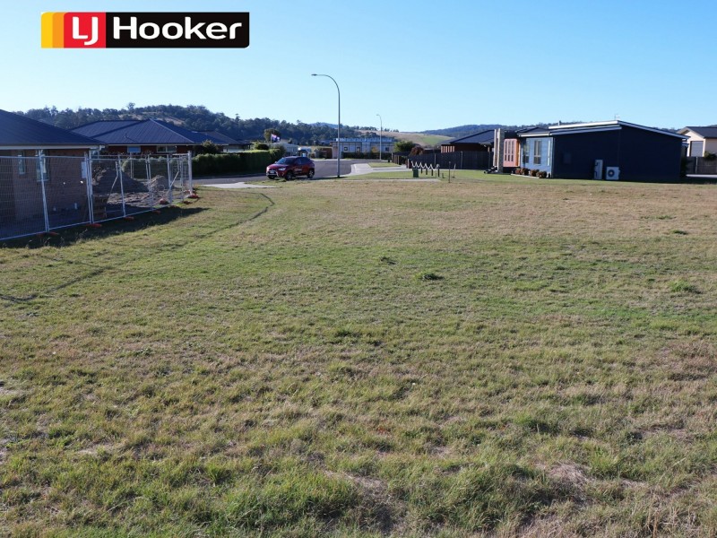 8 Stewart Court, St Helens TAS 7216