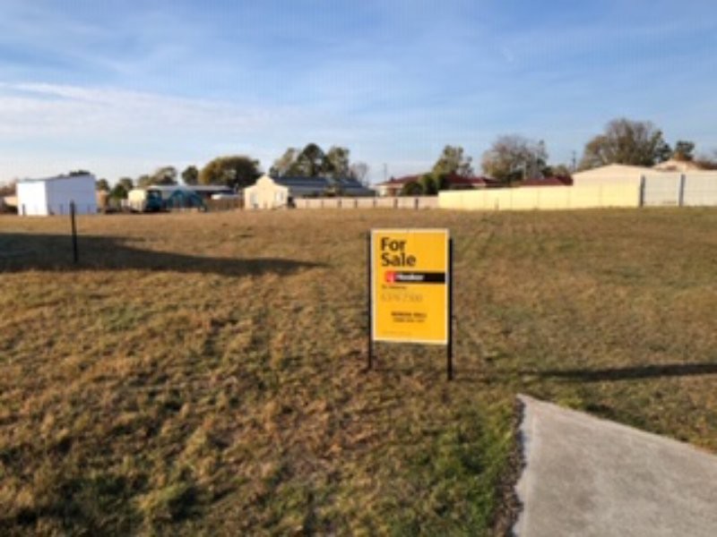 8 Stewart Court, St Helens TAS 7216