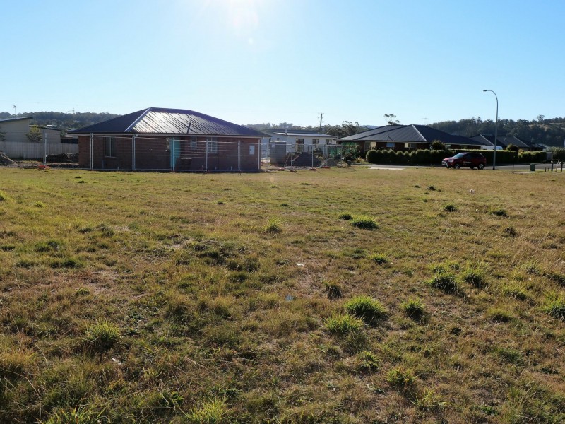 8 Stewart Court, St Helens TAS 7216