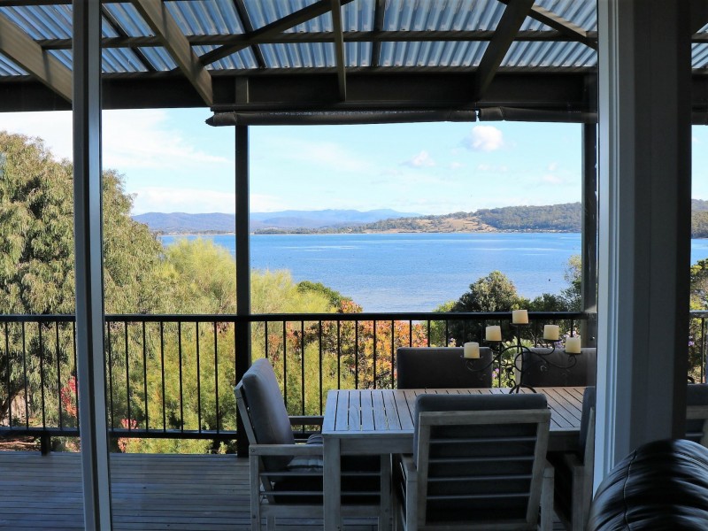 16 Kiama Parade, Akaroa TAS 7216