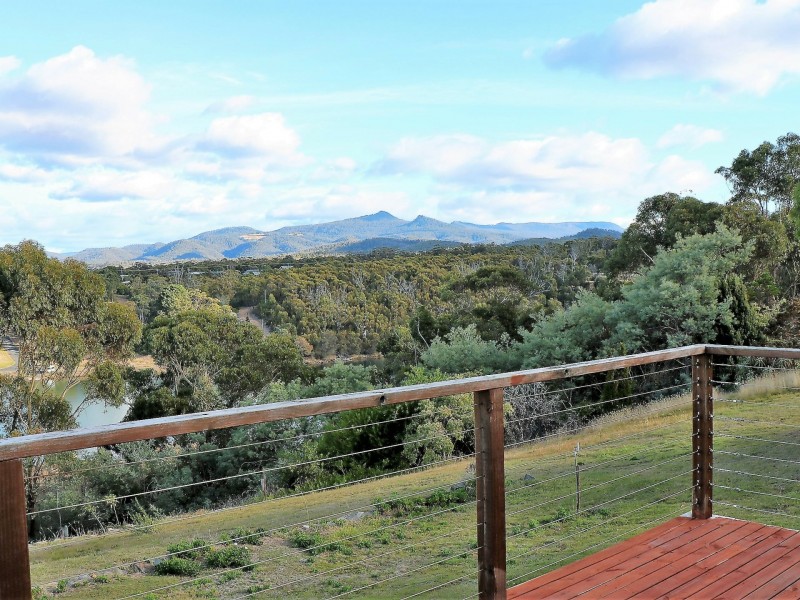 17 Thomas Street, Scamander TAS 7215