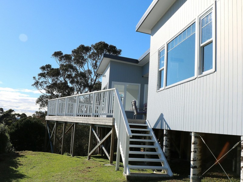 27 Highcrest Avenue, Binalong Bay TAS 7216