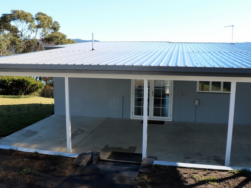 27 Highcrest Avenue, Binalong Bay TAS 7216