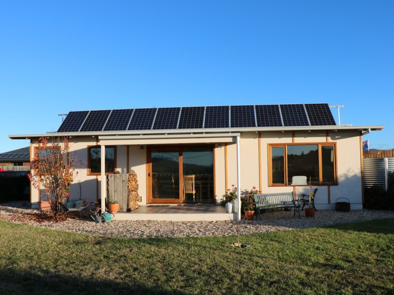 11 Stewart Court, St Helens TAS 7216