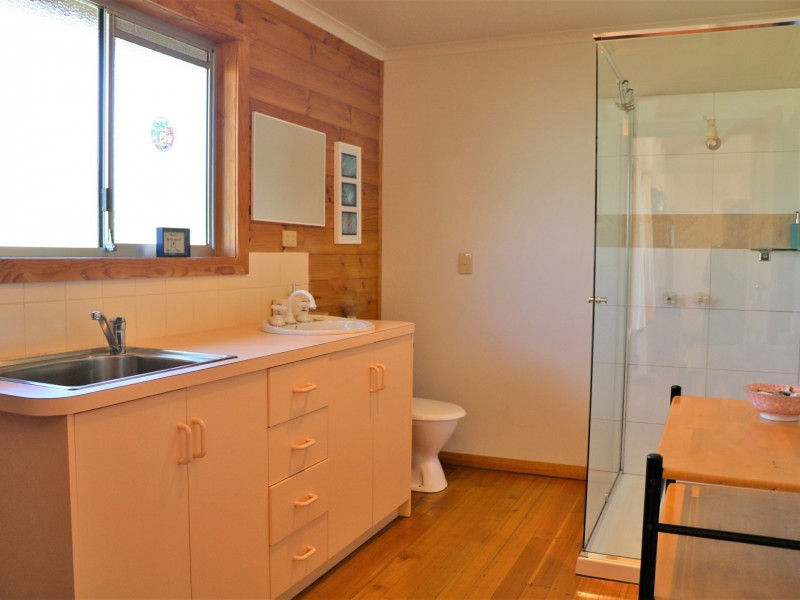 1 Fletchers Court, Binalong Bay TAS 7216