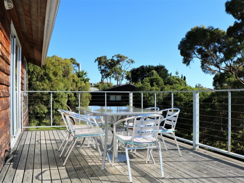 1 Fletchers Court, Binalong Bay TAS 7216
