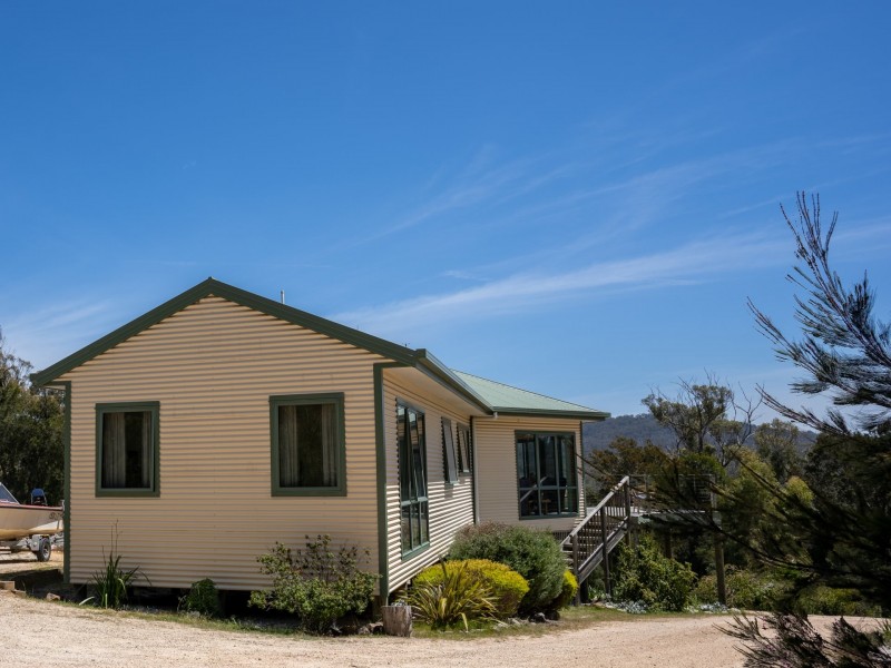 288 Gardens Road, Binalong Bay TAS 7216