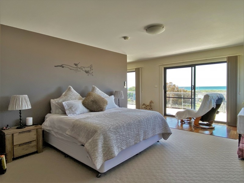 150 Scamander Avenue, Scamander TAS 7215