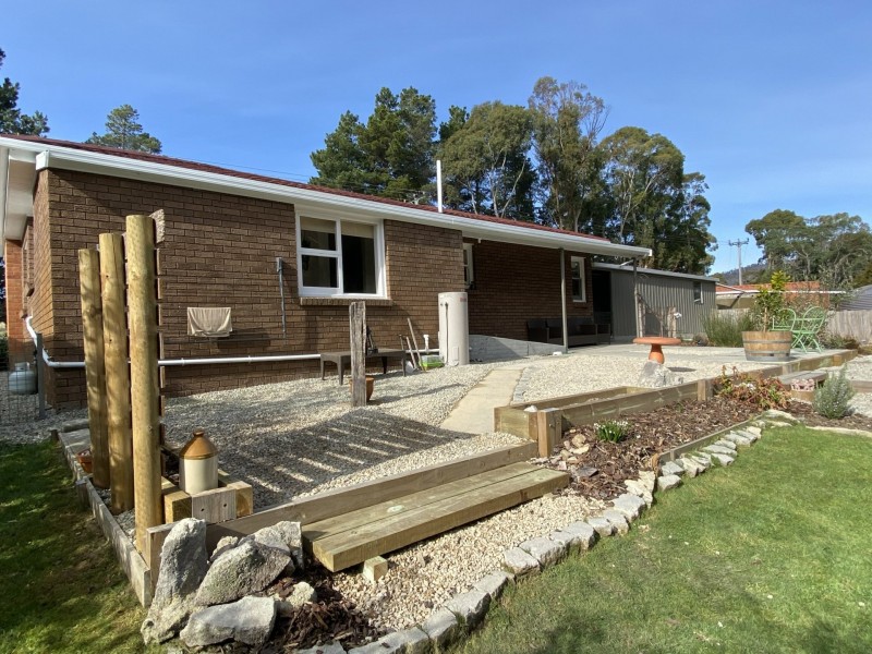 3 Brooks Road, St Helens TAS 7216