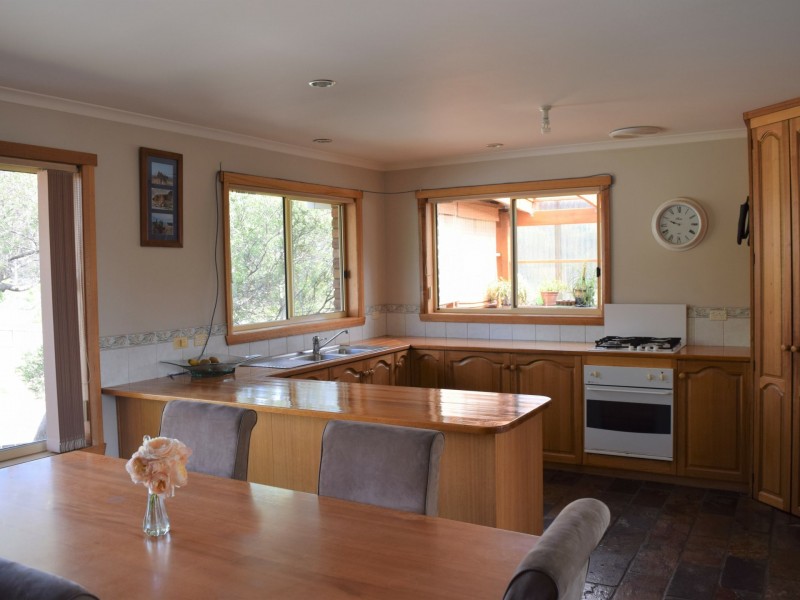 16 Cherrywood Drive, Scamander TAS 7215