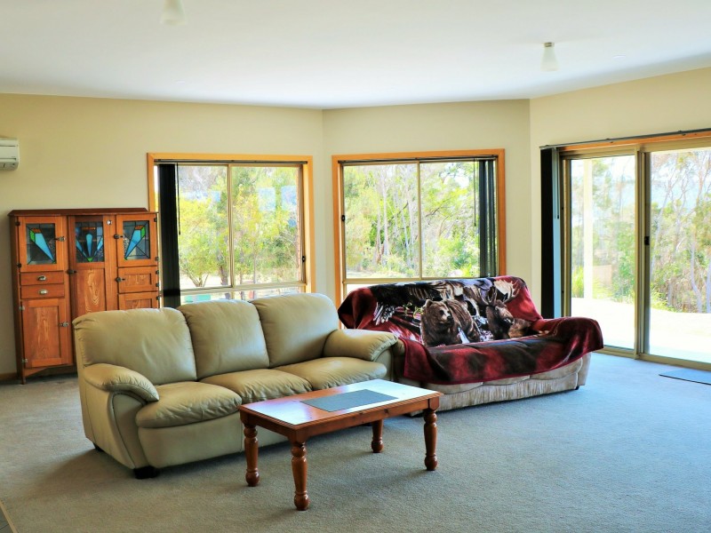 2/484 Binalong Bay Road, St Helens TAS 7216