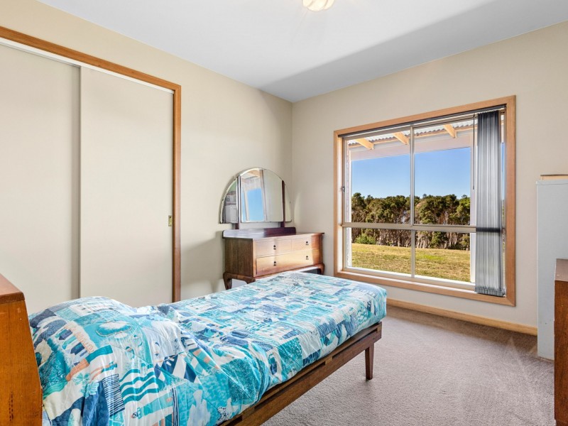 2/484 Binalong Bay Road, St Helens TAS 7216