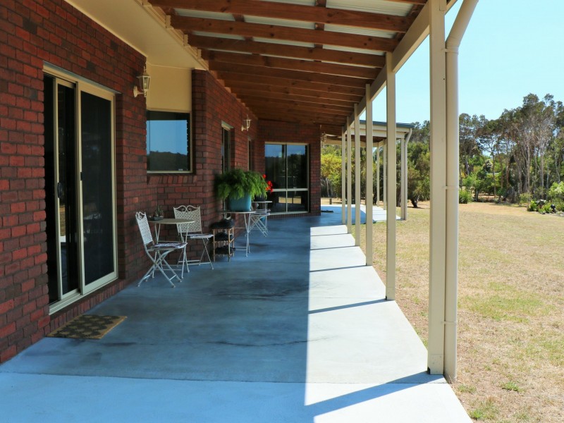 2/484 Binalong Bay Road, St Helens TAS 7216