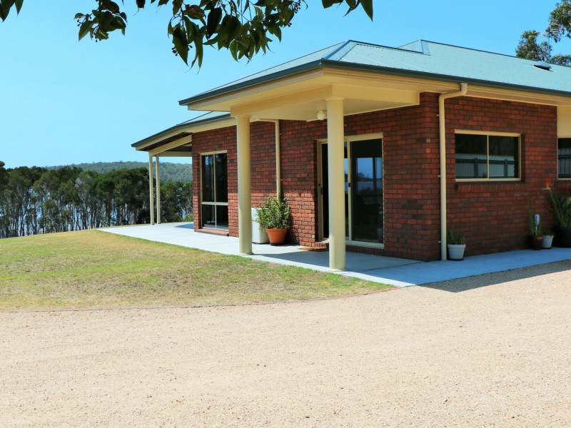 2/484 Binalong Bay Road, St Helens TAS 7216