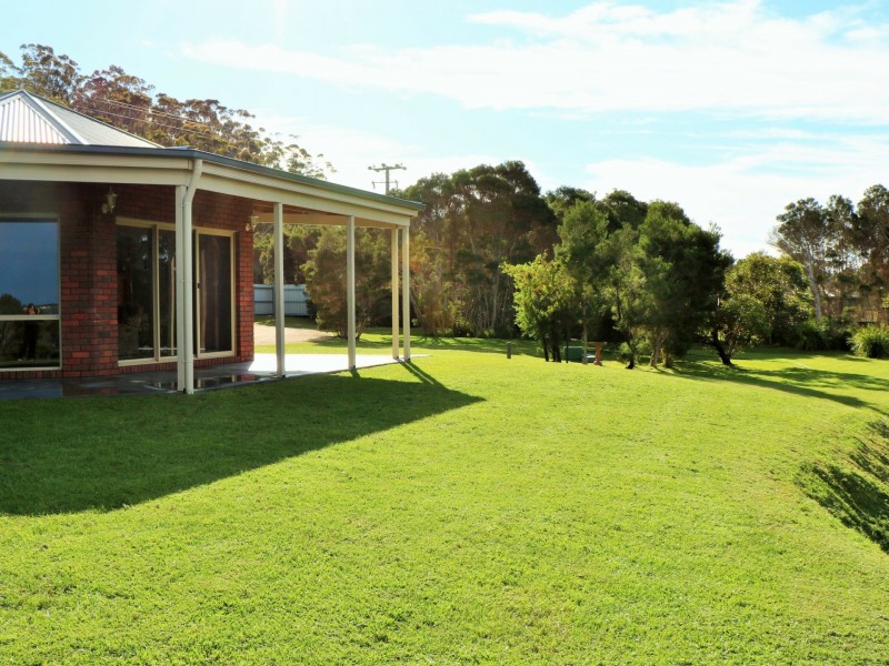 2/484 Binalong Bay Road, St Helens TAS 7216