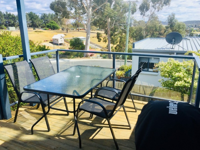 2/2 Mimosa Street, St Helens TAS 7216