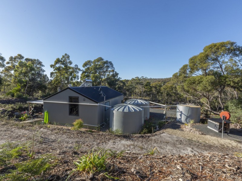 114 Gardens Road, Binalong Bay TAS 7216