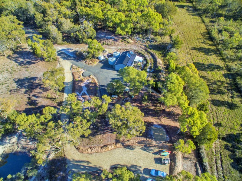 114 Gardens Road, Binalong Bay TAS 7216