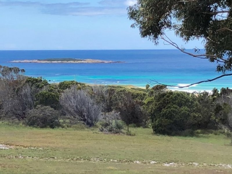 24173 Tasman Highway, Beaumaris TAS 7215