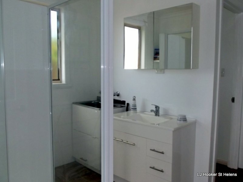 175 Main Road, Binalong Bay TAS 7216