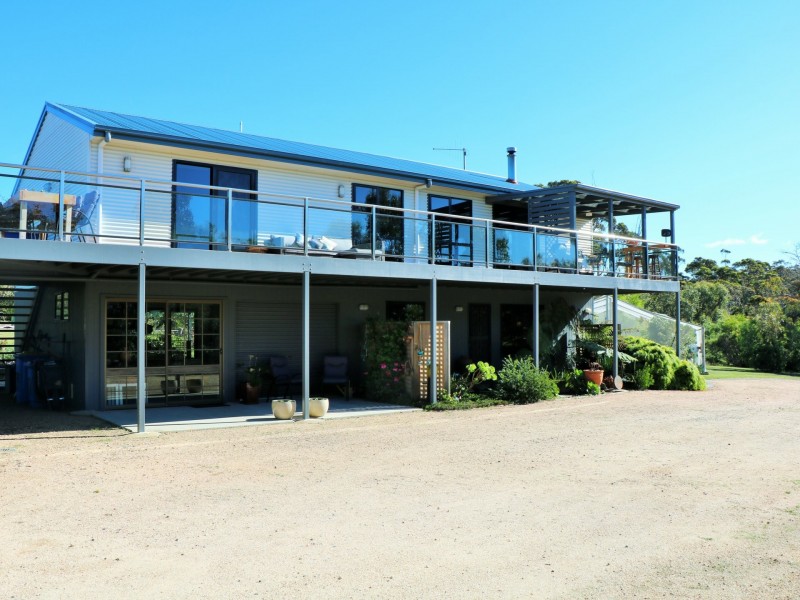 19 Sunbeam Crescent, Beaumaris TAS 7215