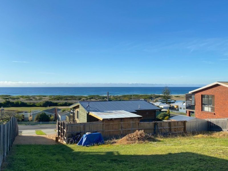 124 Scamander Avenue, Scamander TAS 7215