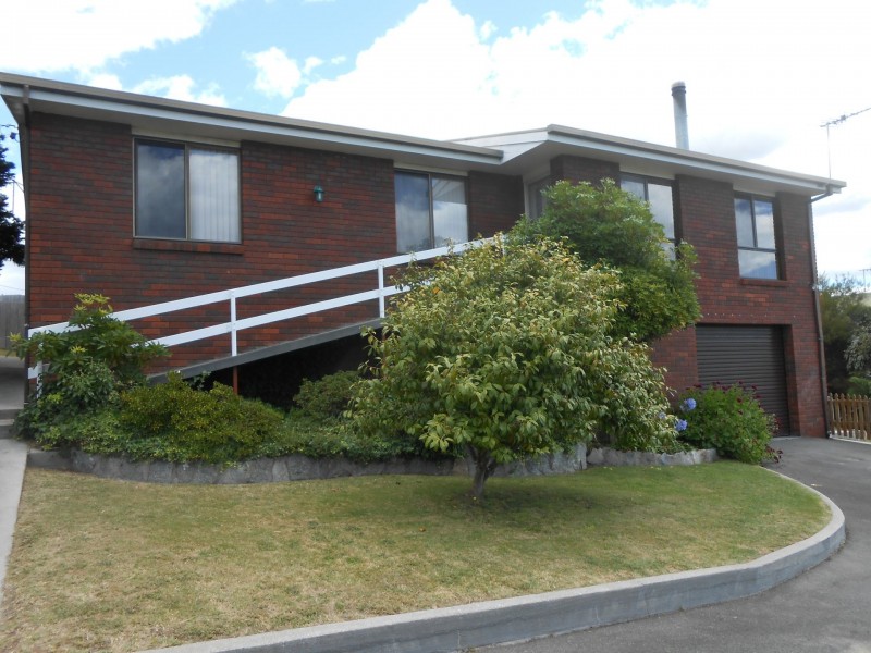 16 Erythos Grove, St Helens TAS 7216