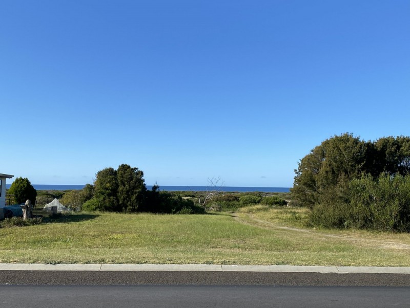 95 Scamander Avenue, Scamander TAS 7215