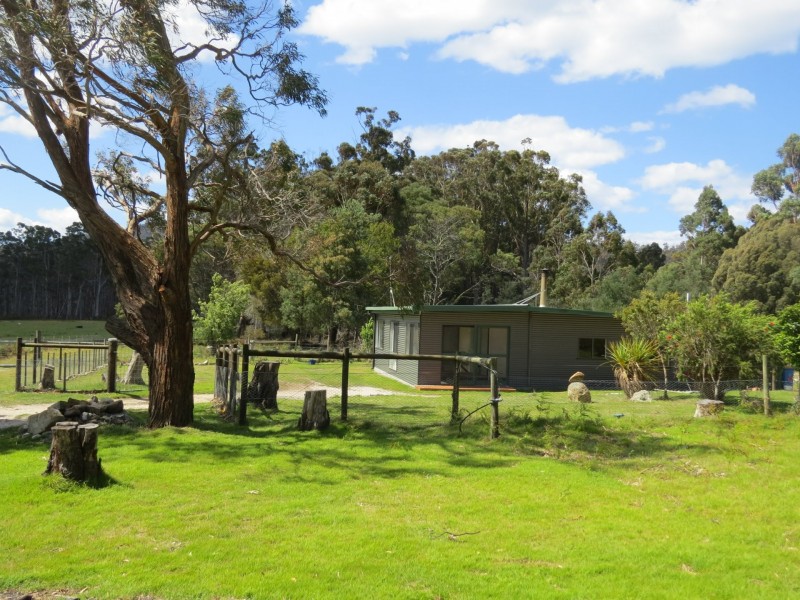 408 Upper Scamander Road, Scamander TAS 7215