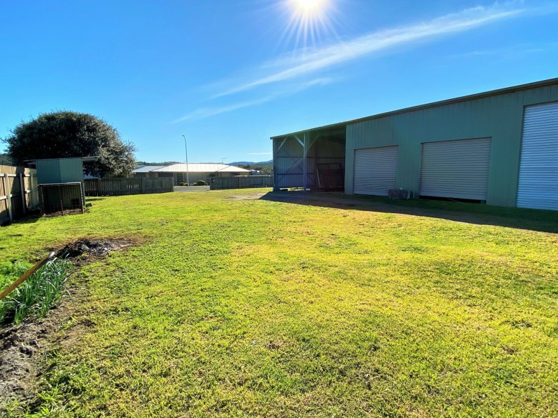 11 Heather Place, St Helens TAS 7216