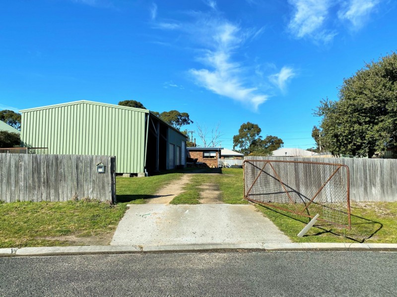 11 Heather Place, St Helens TAS 7216