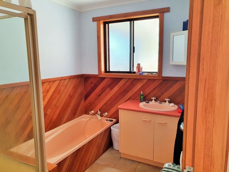 32 Sunshine Court, St Helens TAS 7216