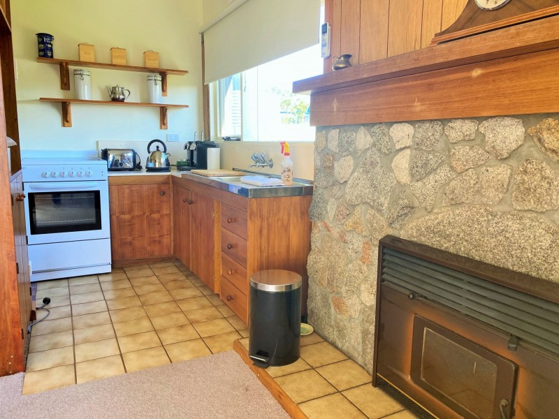 5 Hilltop Drive, Binalong Bay TAS 7216