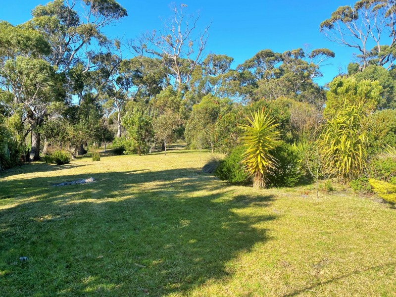 5 Hilltop Drive, Binalong Bay TAS 7216